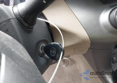 2011 Toyota Rav4 z USA, uszkodzony, nr VIN 2T3ZF4DV4BW077004